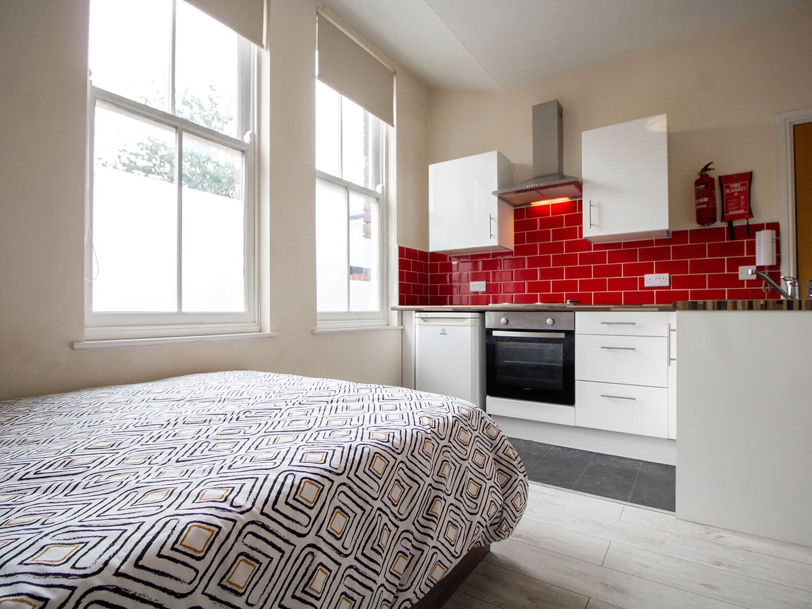 Flat Clarendon Road in Leeds