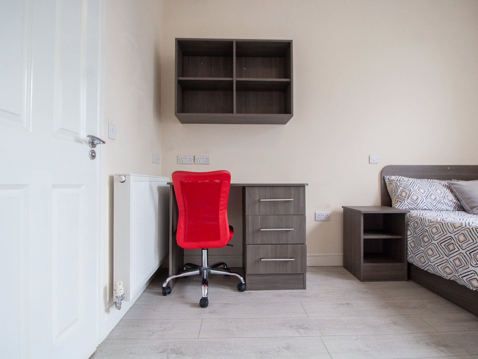 Flat Clarendon Road in Leeds