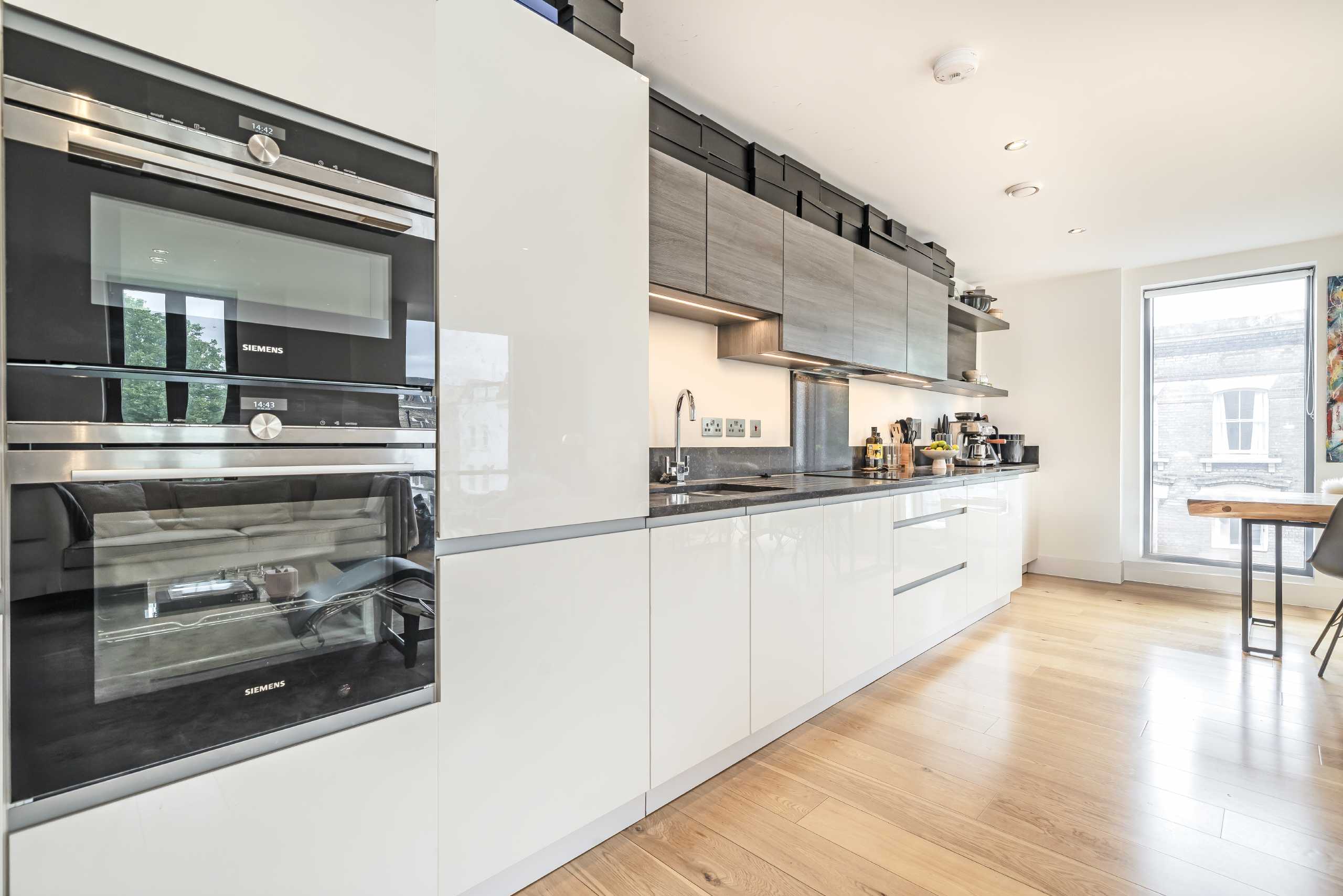 Flat Faraday Road in Greater London