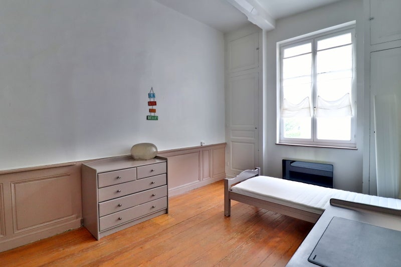 Chambre Rue Simart à Troyes
