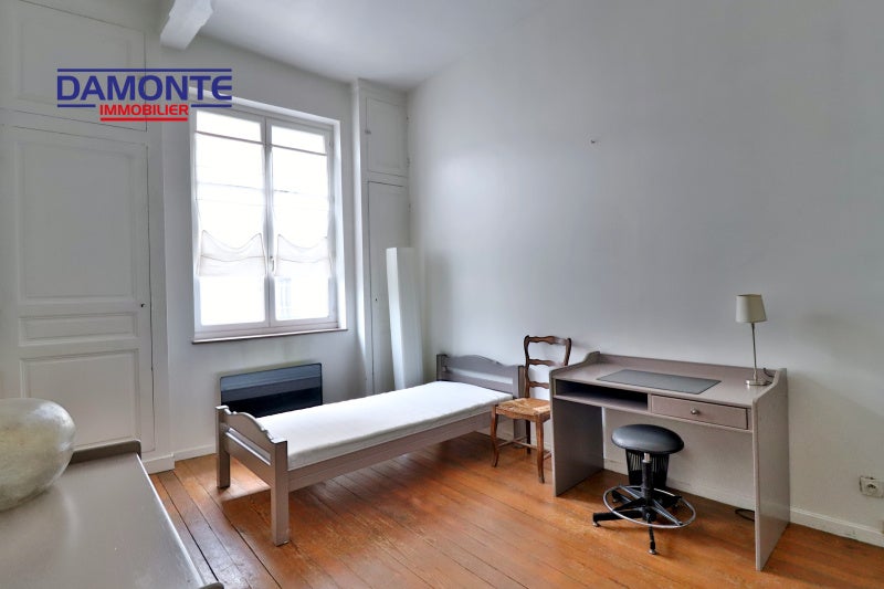 Room Rue Simart in Troyes