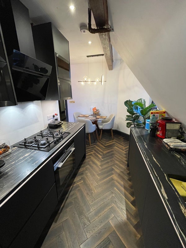 Room Marsham Street in City of Westminster