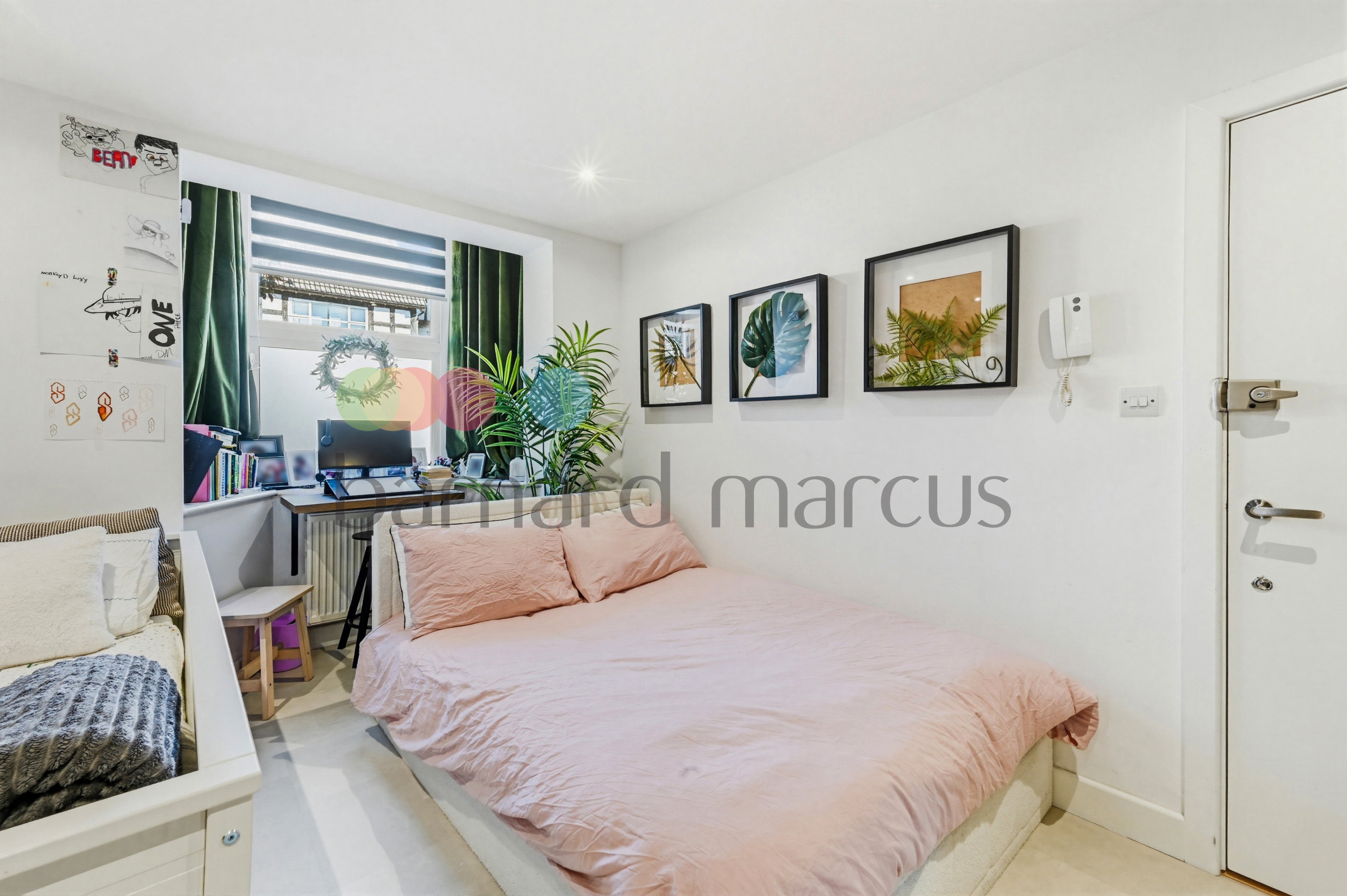 Flat Wellington Road in Greater London
