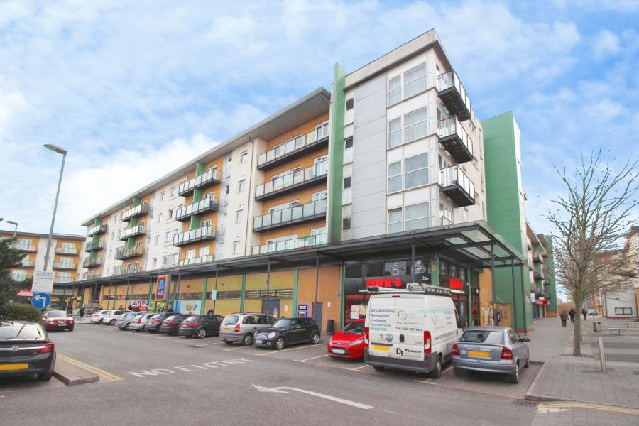Flat Parkhouse Court in Welwyn Hatfield