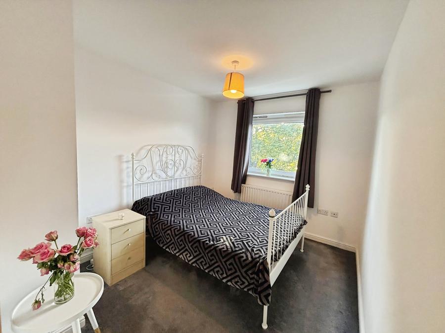 Flat Parkhouse Court in Welwyn Hatfield