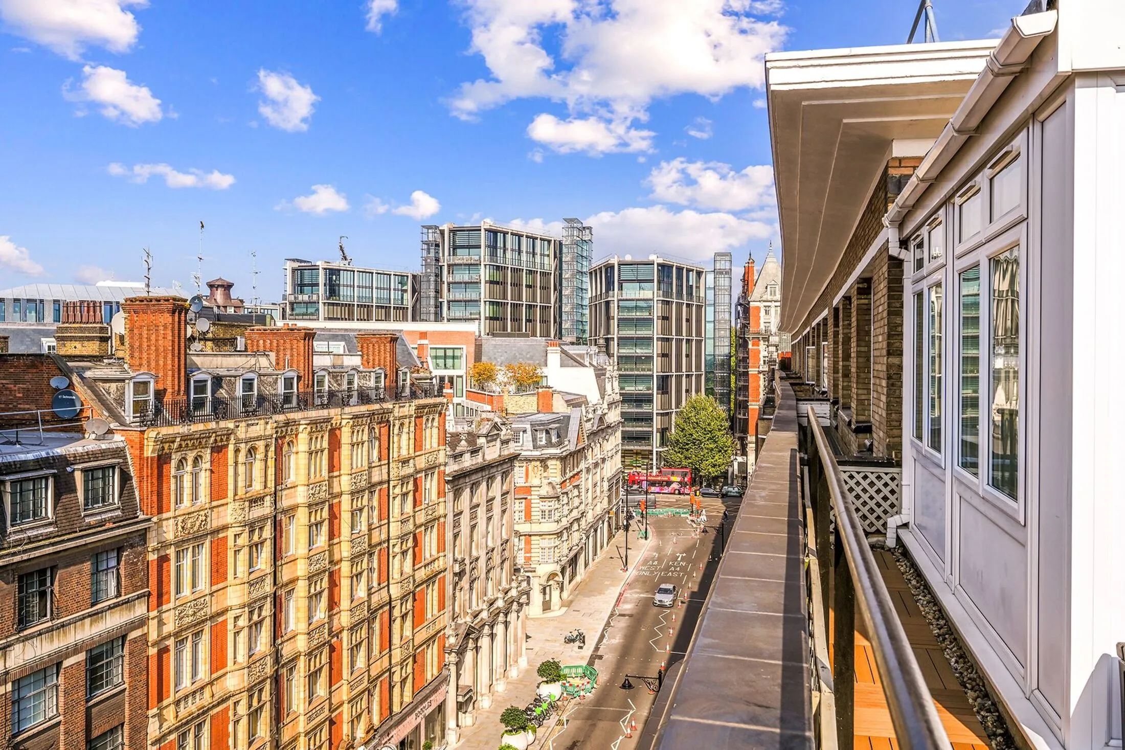 Flat Sloane Street in Greater London