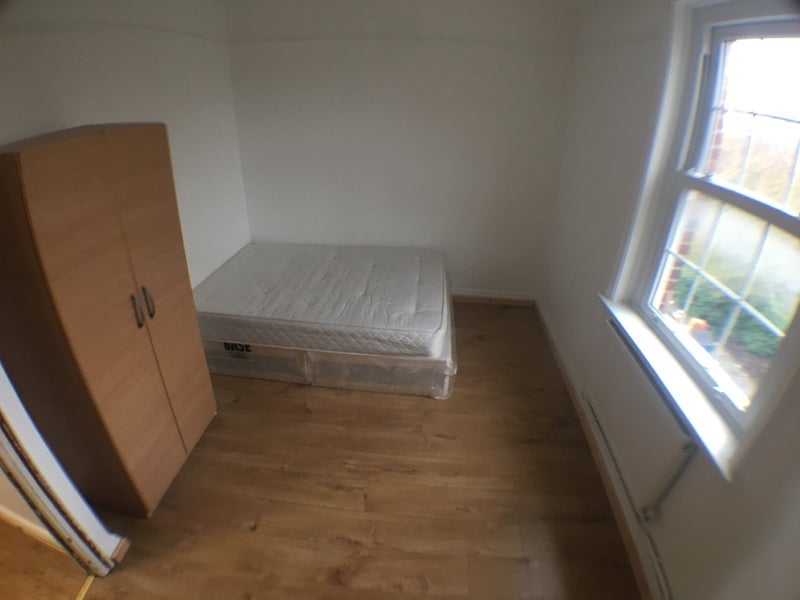Room Katherine Road in Greater London