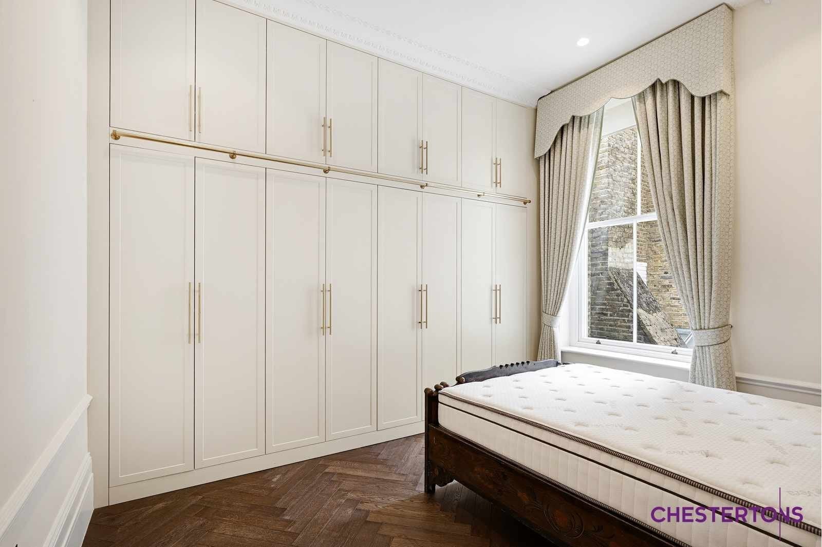 Flat Redcliffe Mews in Greater London