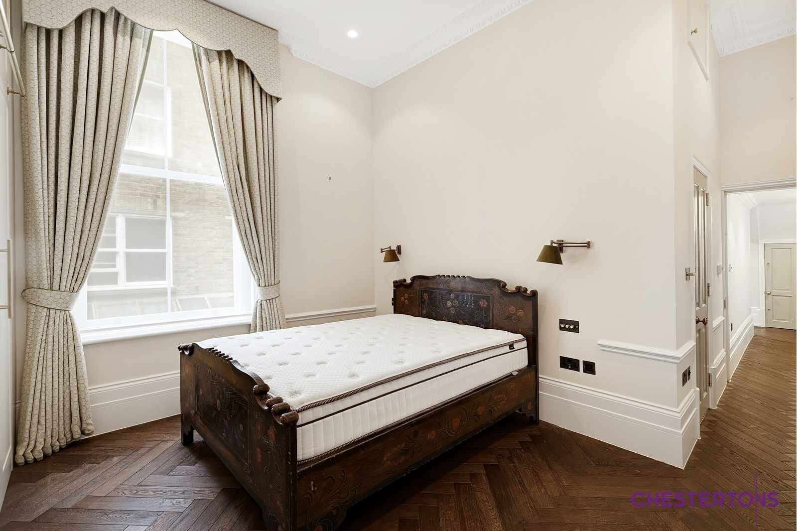 Flat Redcliffe Mews in Greater London