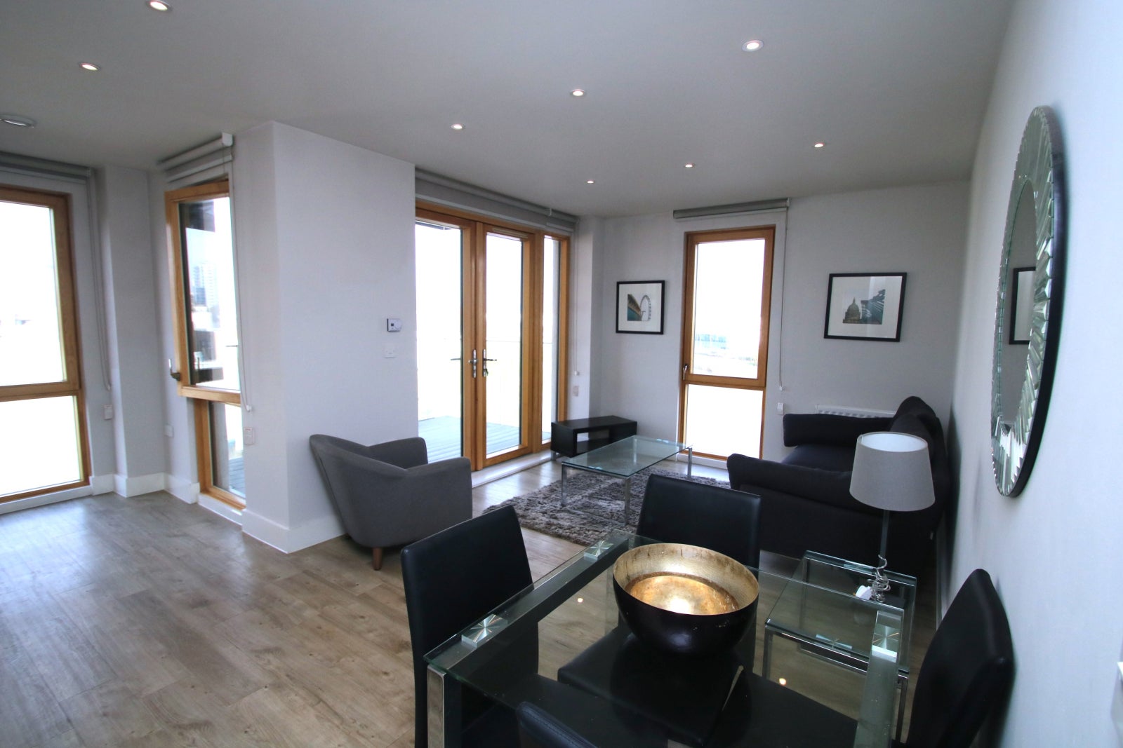 Flat St Ives Place in Greater London