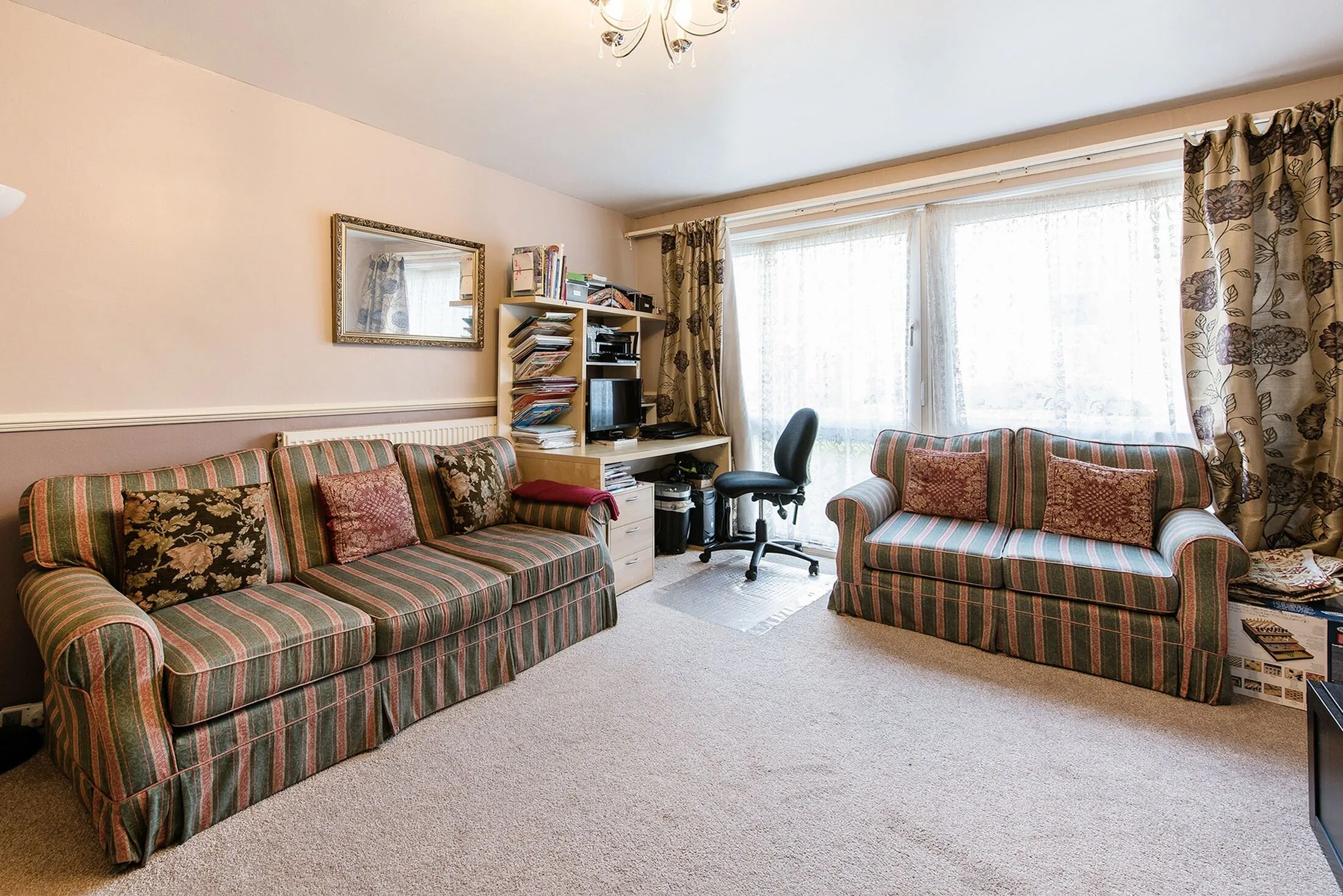 Flat Bevill Allen Close in Greater London