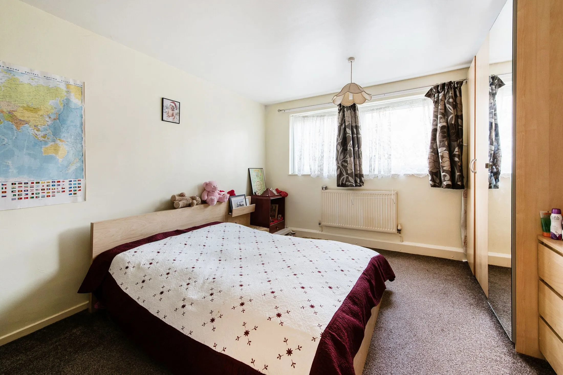 Flat Bevill Allen Close in Greater London
