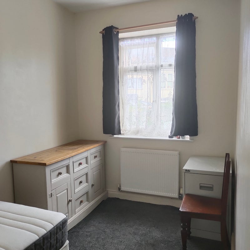 Room Ingleside Road in Bristol