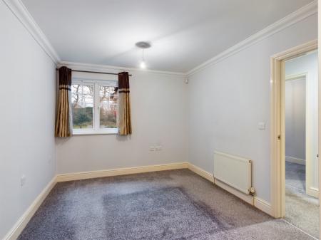 Flat Longacre Rise in Basingstoke and Deane