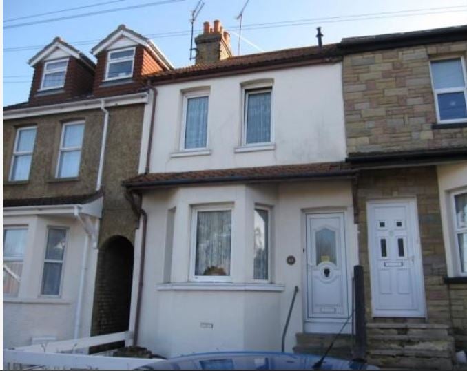 House Roberts Road in Rainham
