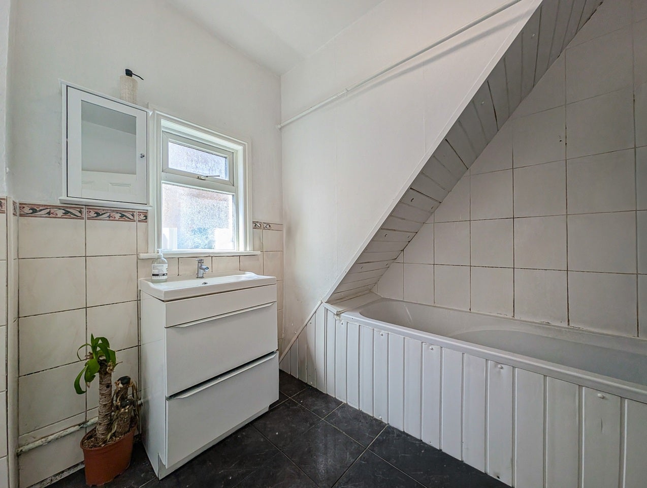 Flat Nutwell Street in Greater London