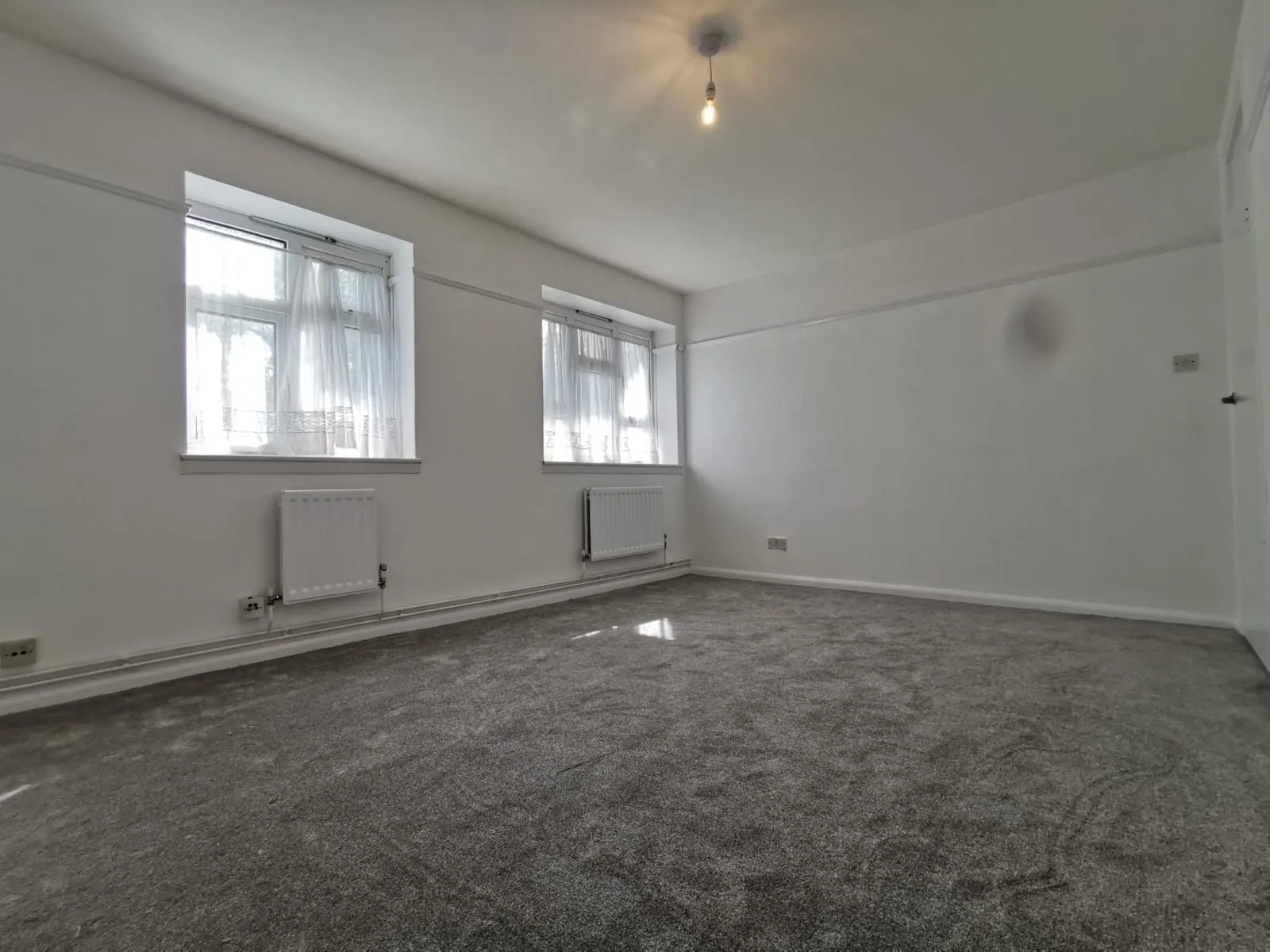 Flat John Newton Court in Greater London