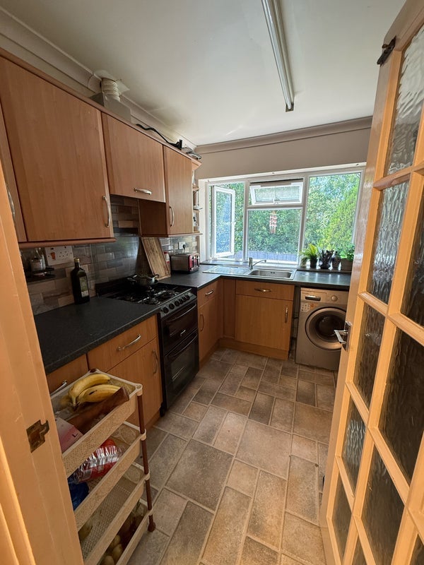 Room Rowood Drive in Metropolitan Borough of Solihull
