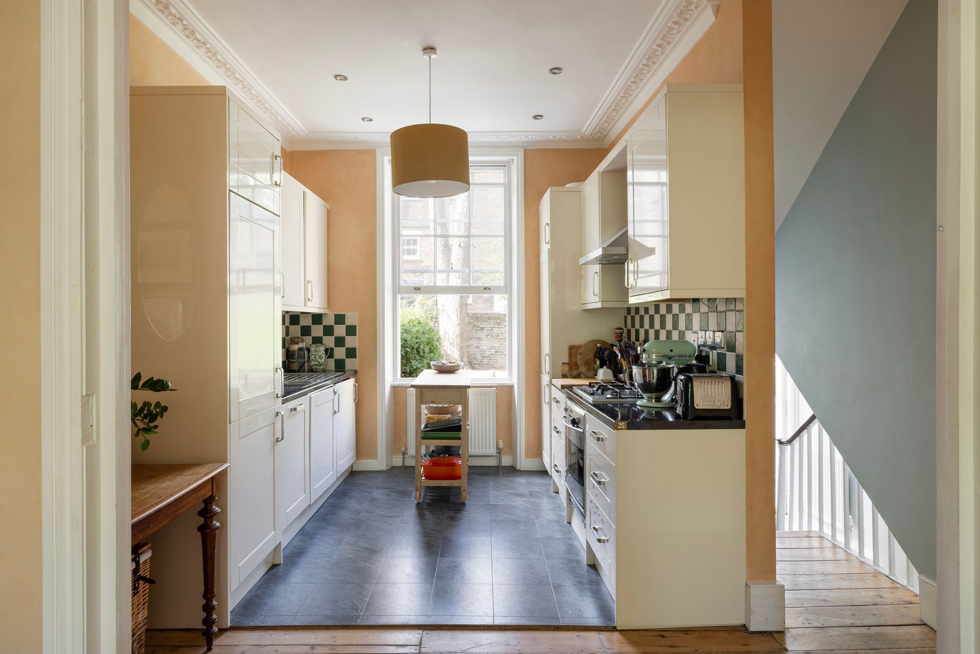 Flat Albert Street in Greater London