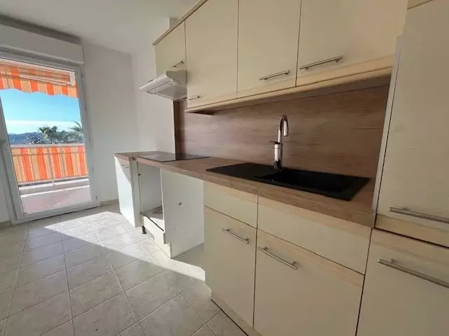 Appartement Avenue Antoine Martin à Nice