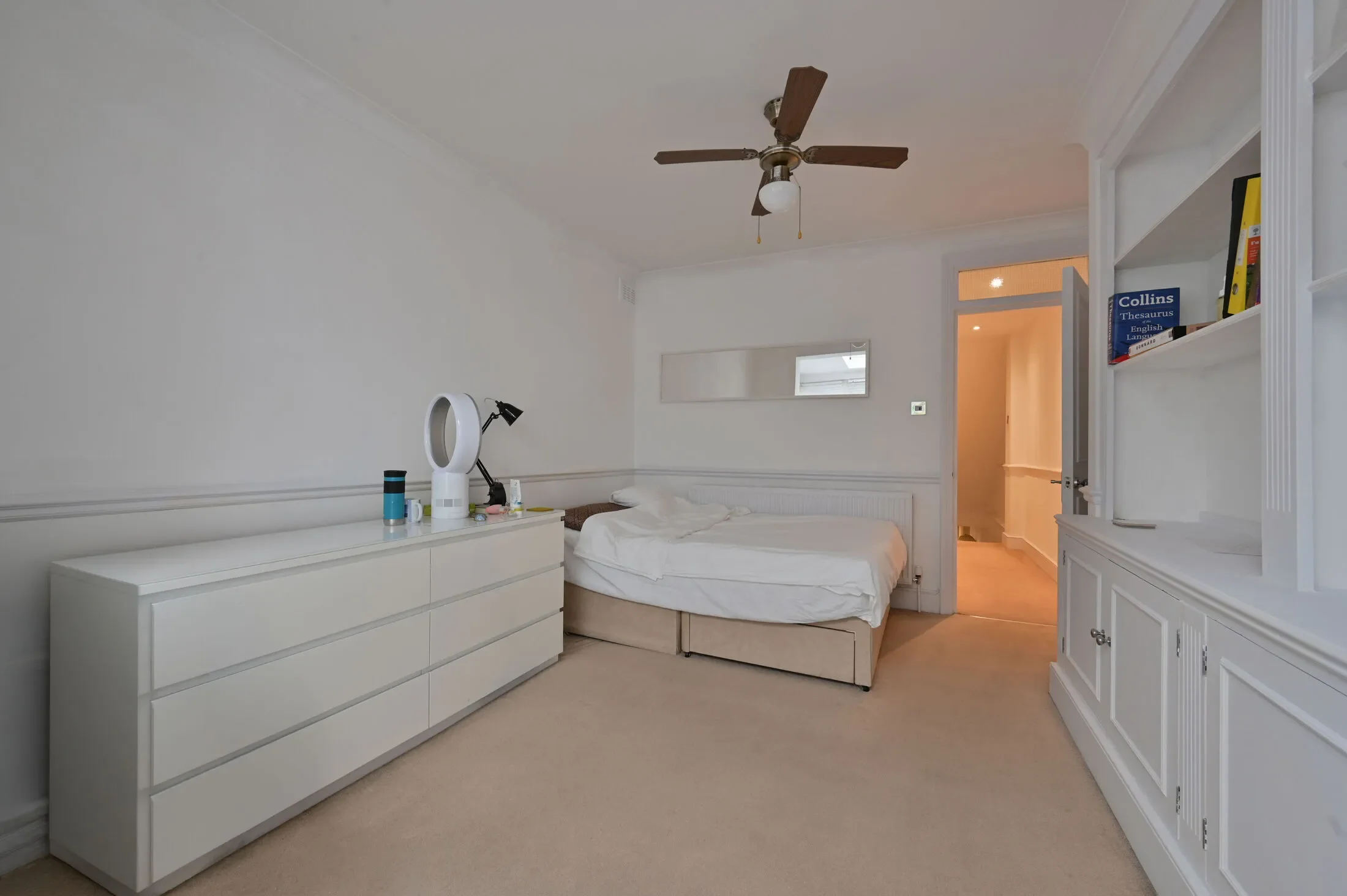 Flat Lilyville Road in Greater London