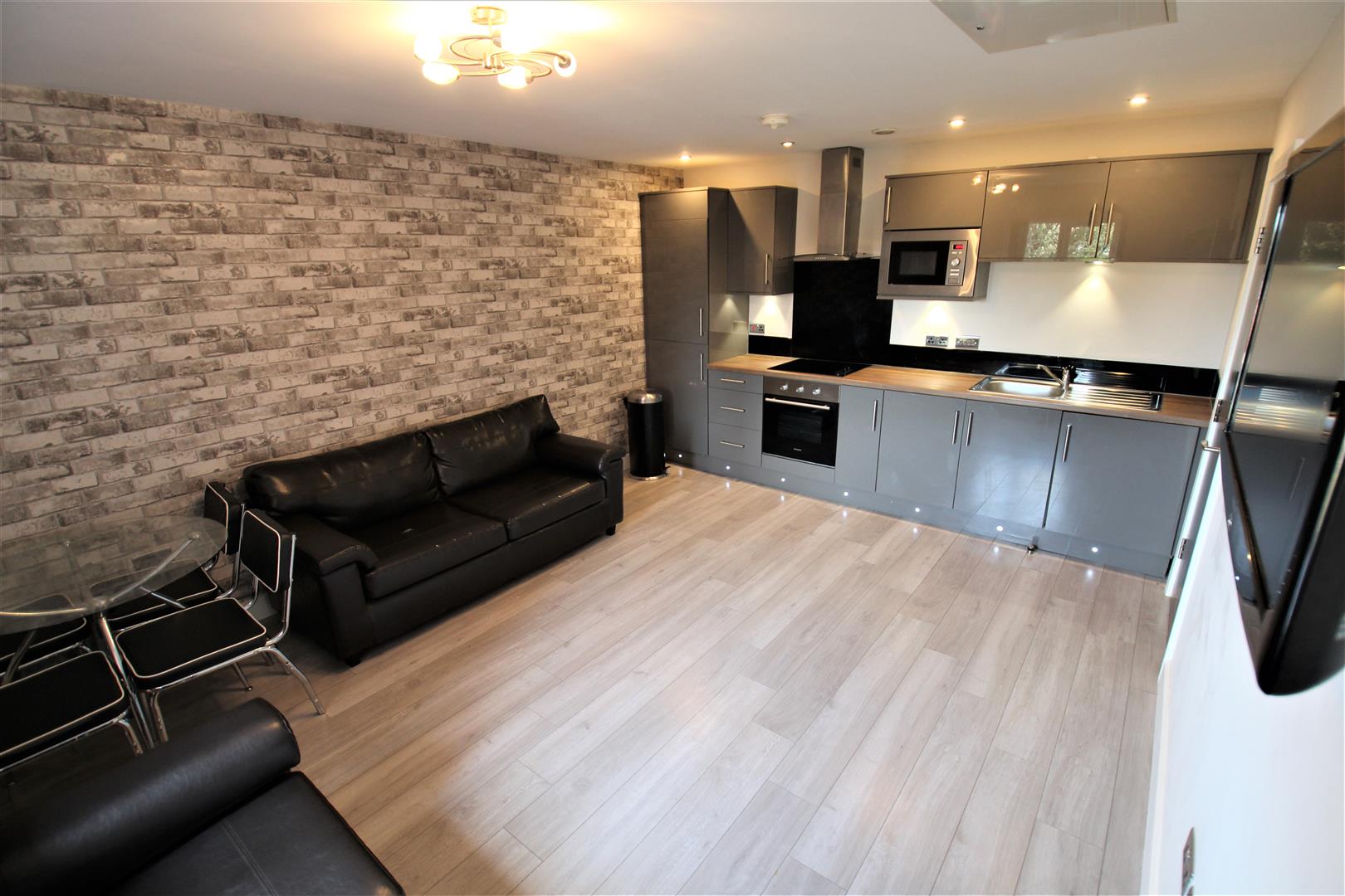 Flat Hartwell Road in Leeds