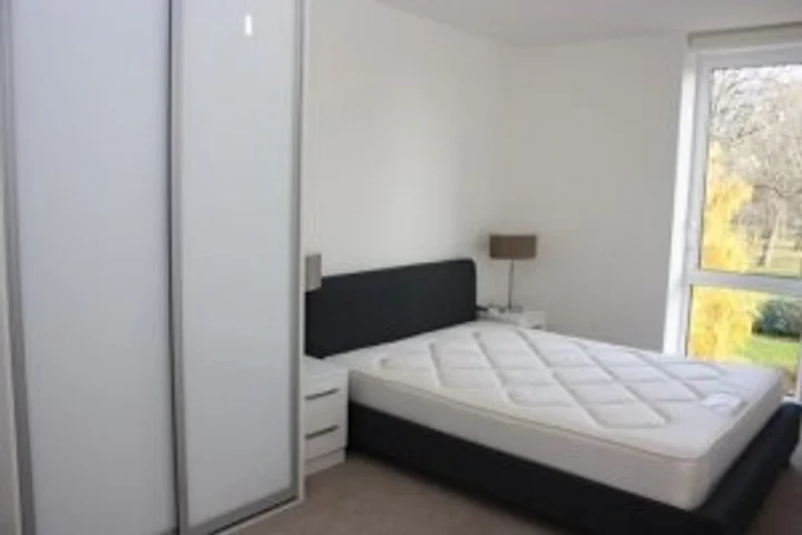 Flat Duckett Street in Greater London
