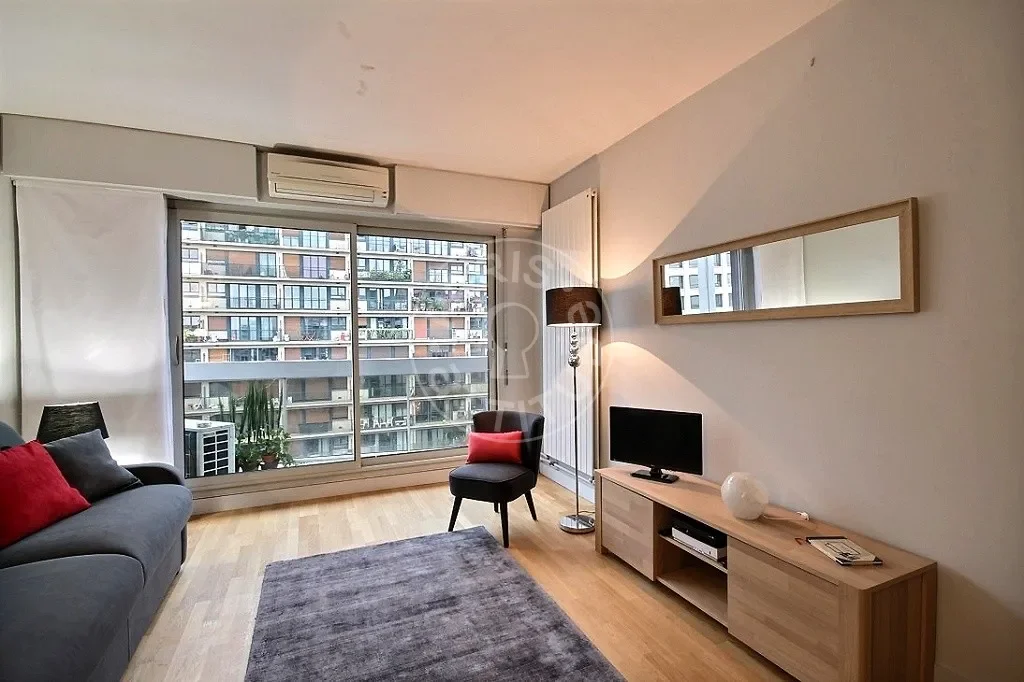 Flat Boulevard de Grenelle in Paris