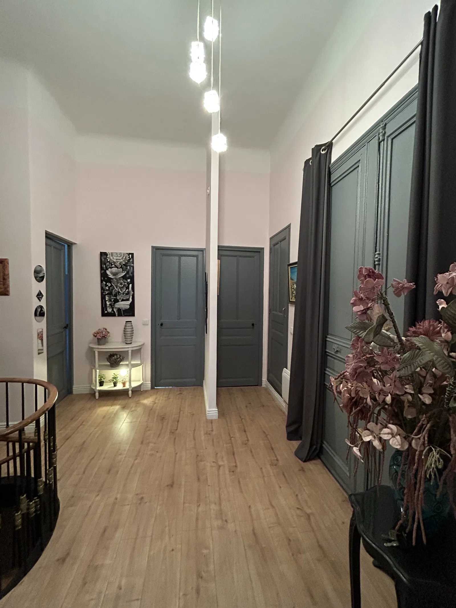 Room Allée du Jardin Botanique de la Marine in Toulon