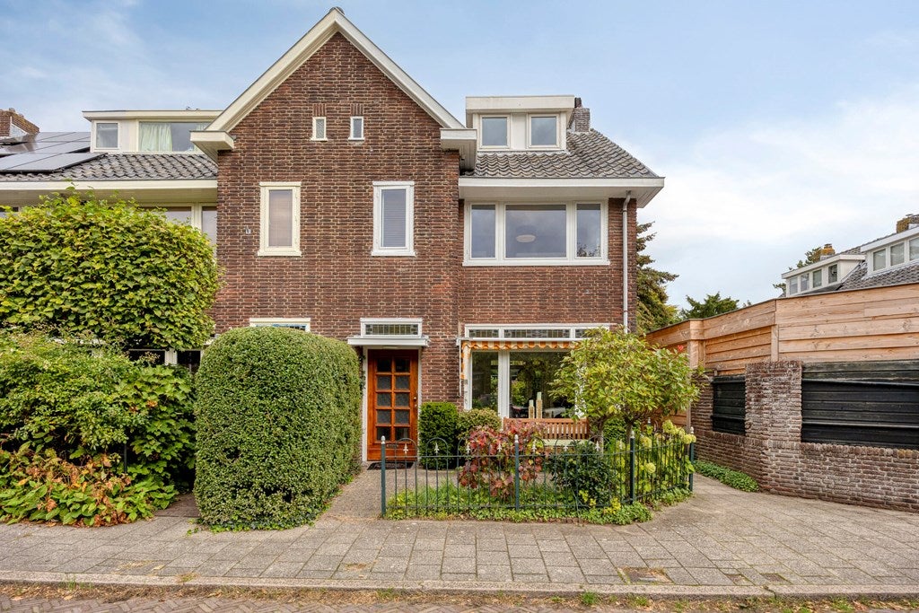 Huis Kluijskenslaan 2 in Santpoort-Zuid