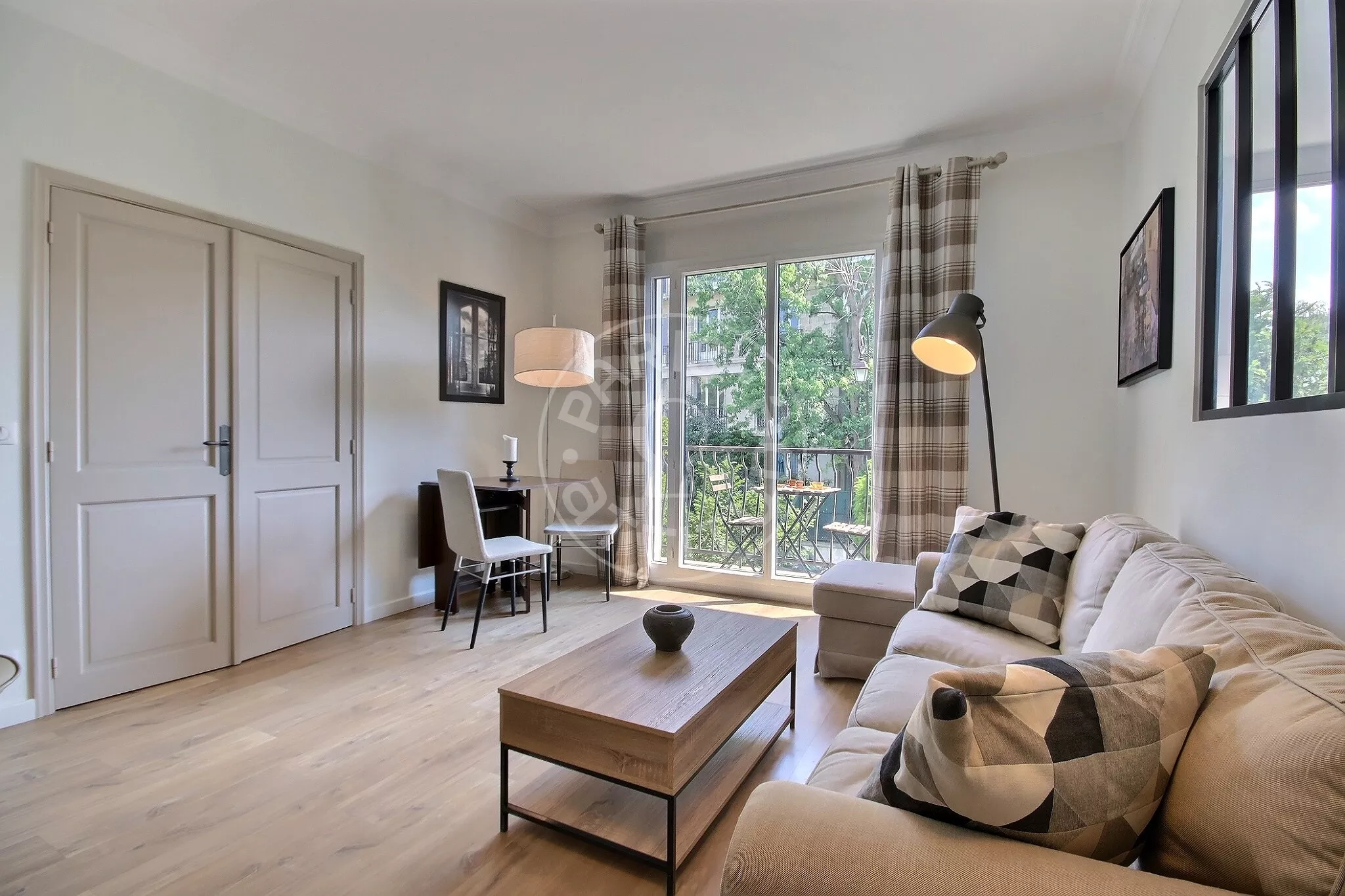 Flat Rue Alexandre Bertereau in Neuilly-sur-Seine