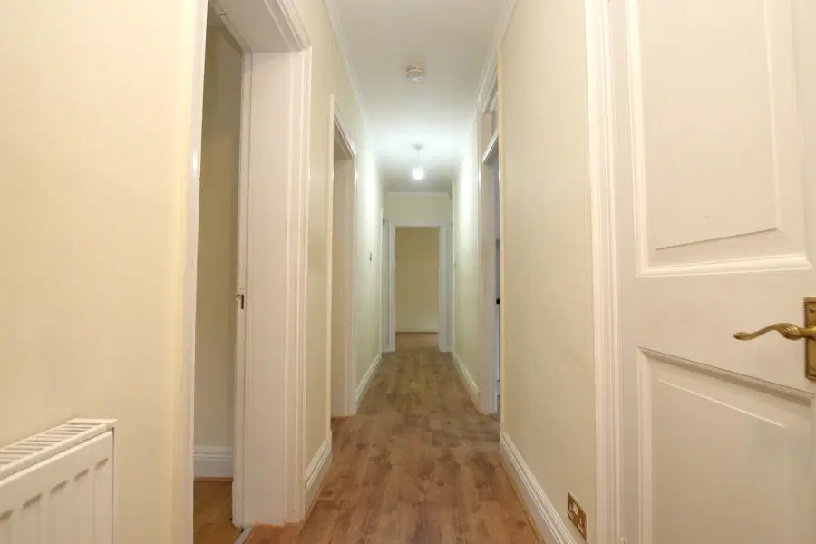 Flat Herga Court in Greater London