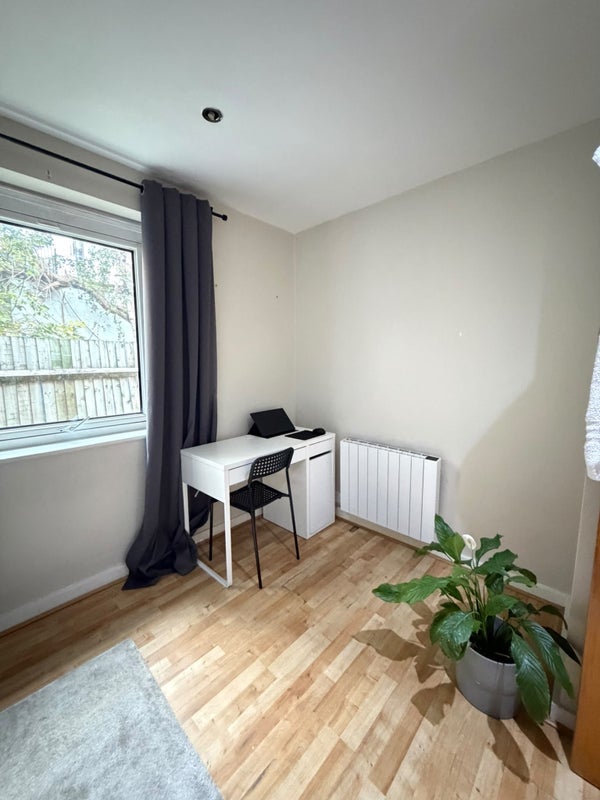 Room Rushey Green in Greater London