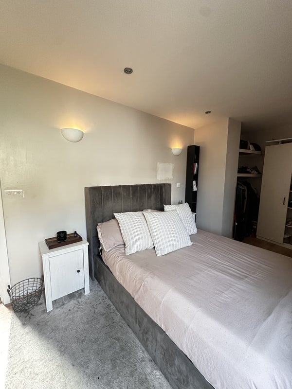 Room Rushey Green in Greater London