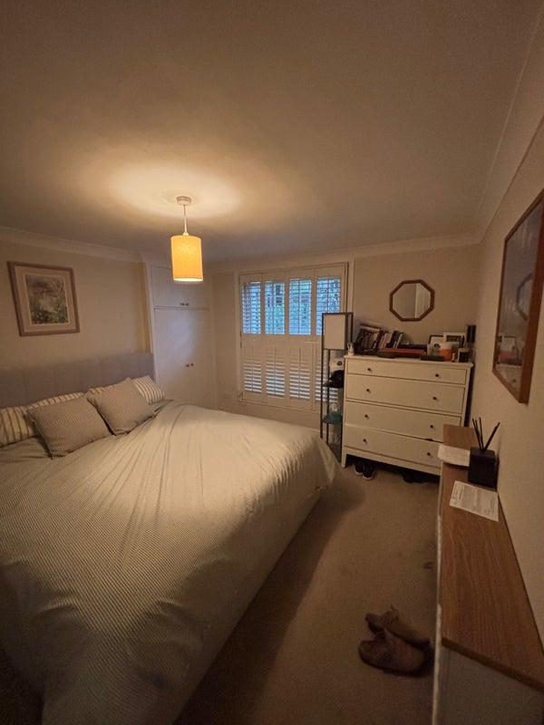 Room Allfarthing Lane in Greater London
