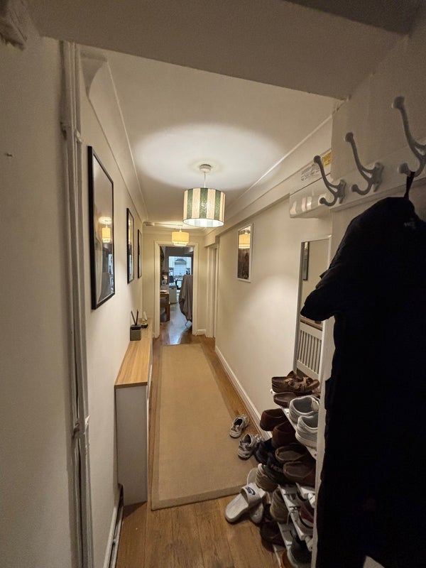 Room Allfarthing Lane in Greater London