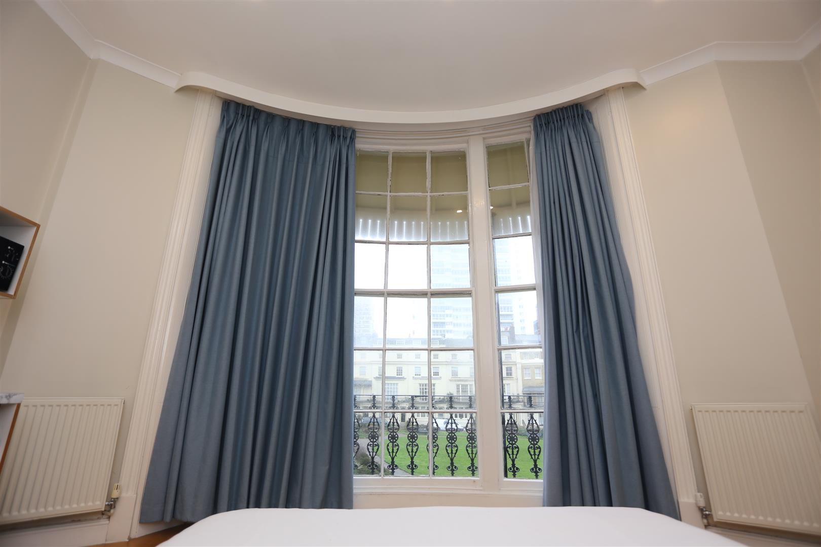 Room Regency Square in Brighton