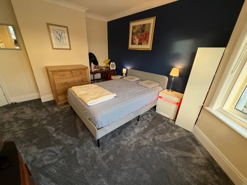 Room Lodge Road in Christchurch