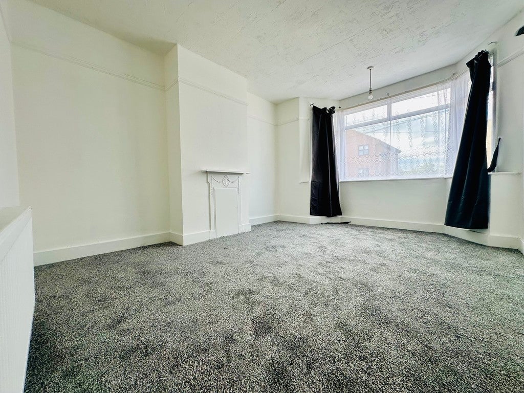 Flat Goresbrook Road in Greater London
