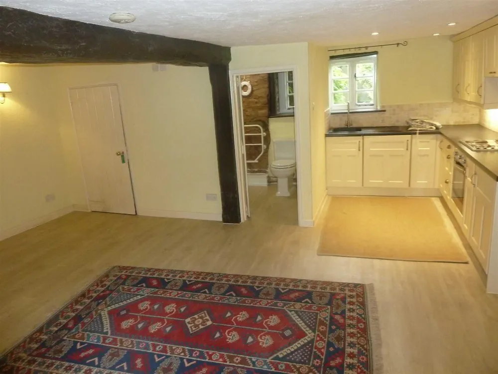 Flat Beacon Lane in Mid Devon