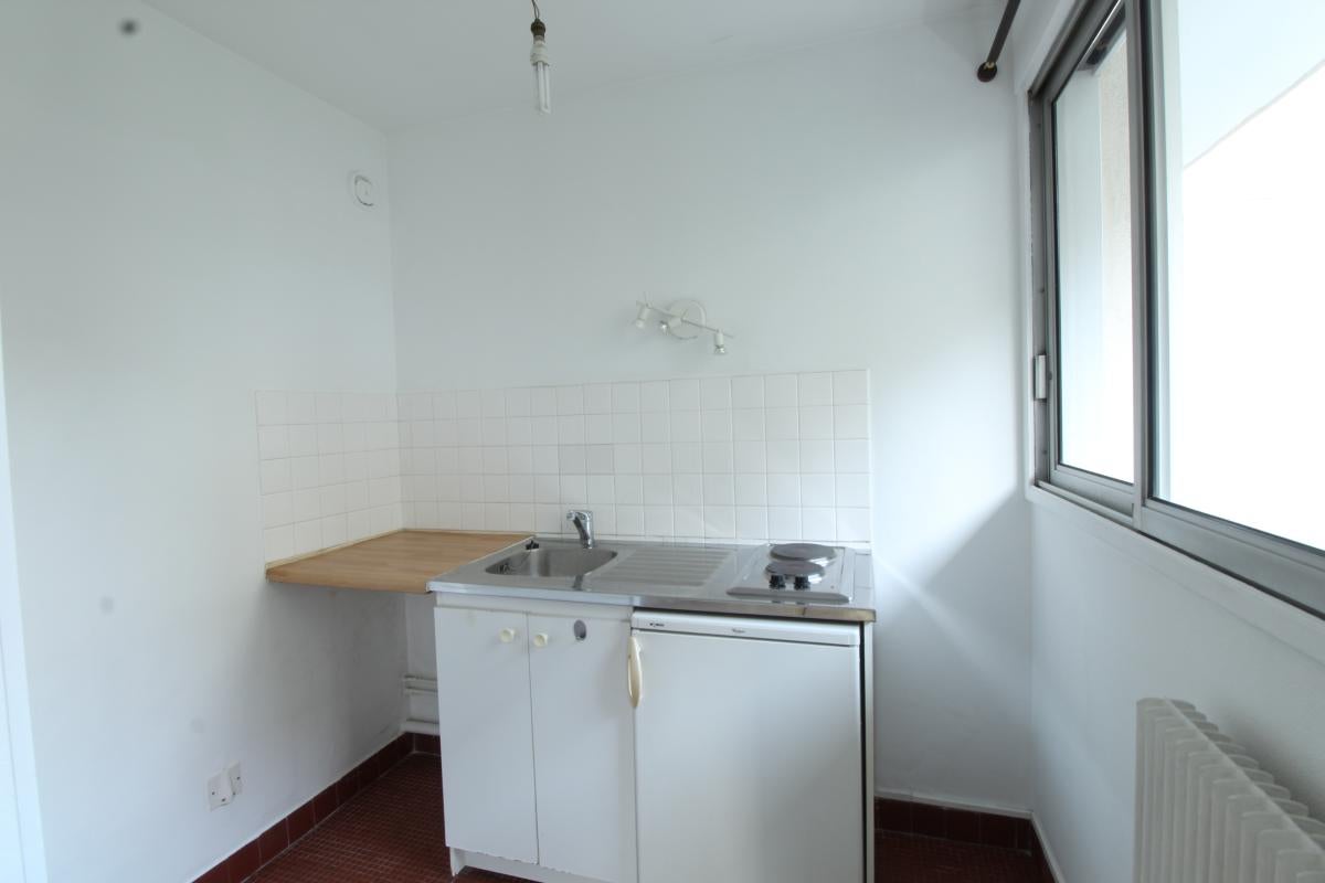 Flat Rue de Belfort in Courbevoie