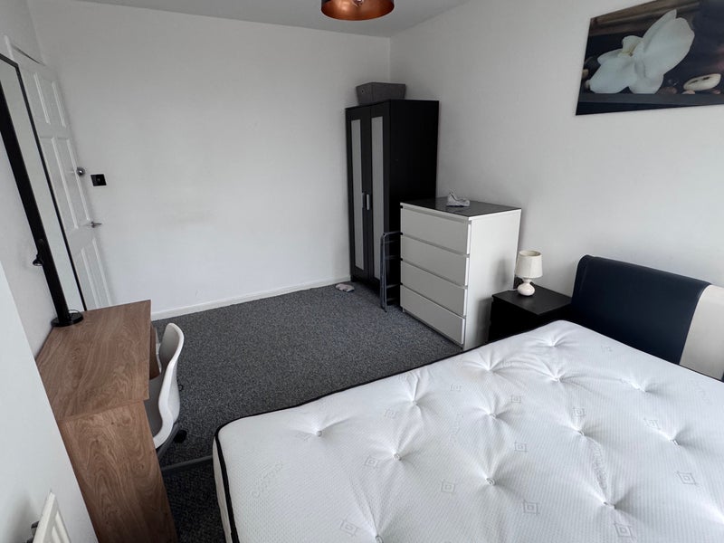 Room Granite Street in Greater London