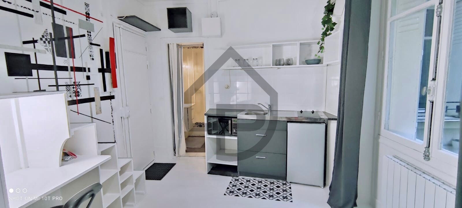 Flat Rue Compans in Paris