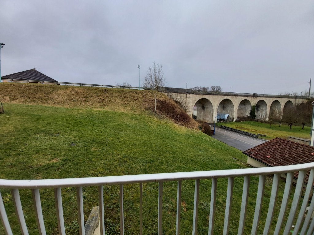 Appartement D 10 à Gondrecourt-le-Château