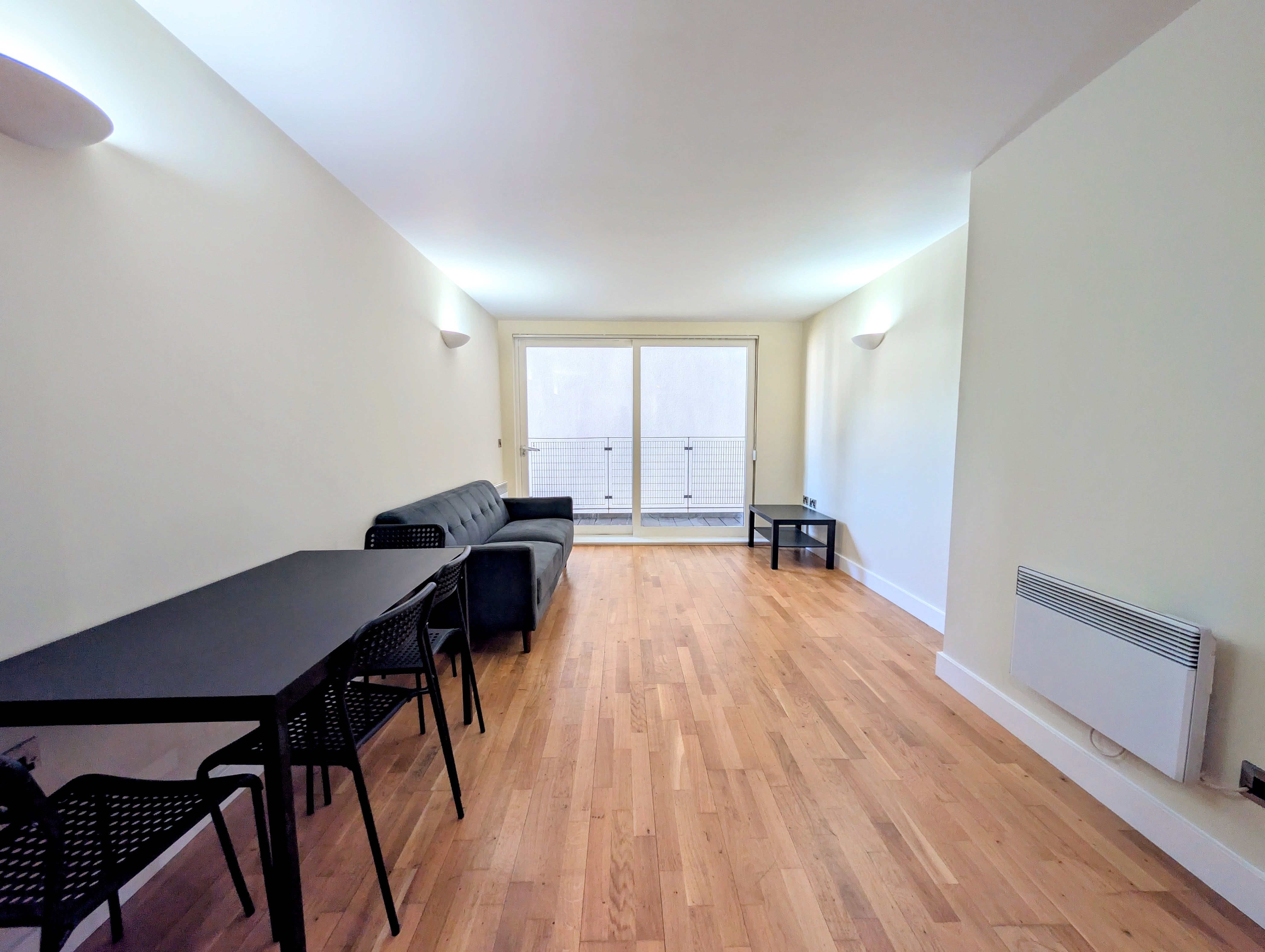 Flat Isaac Way in Manchester