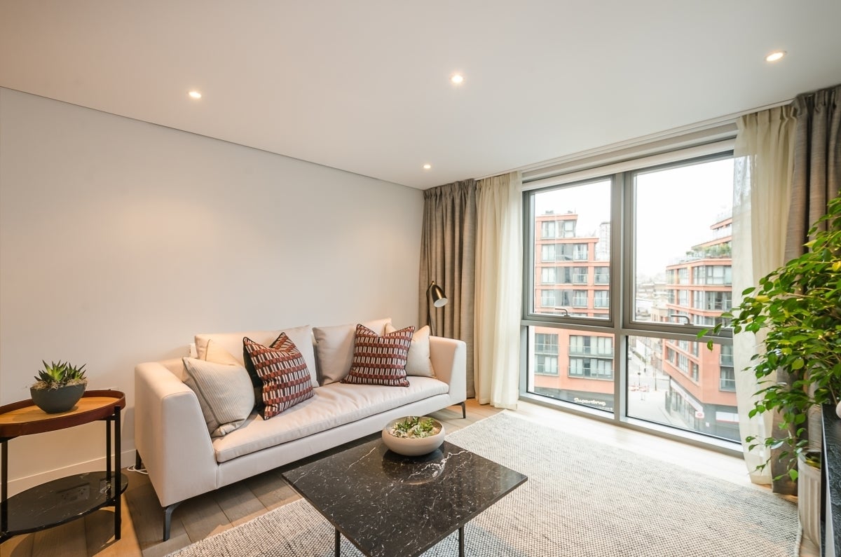 Flat Merchant Square in City of Westminster