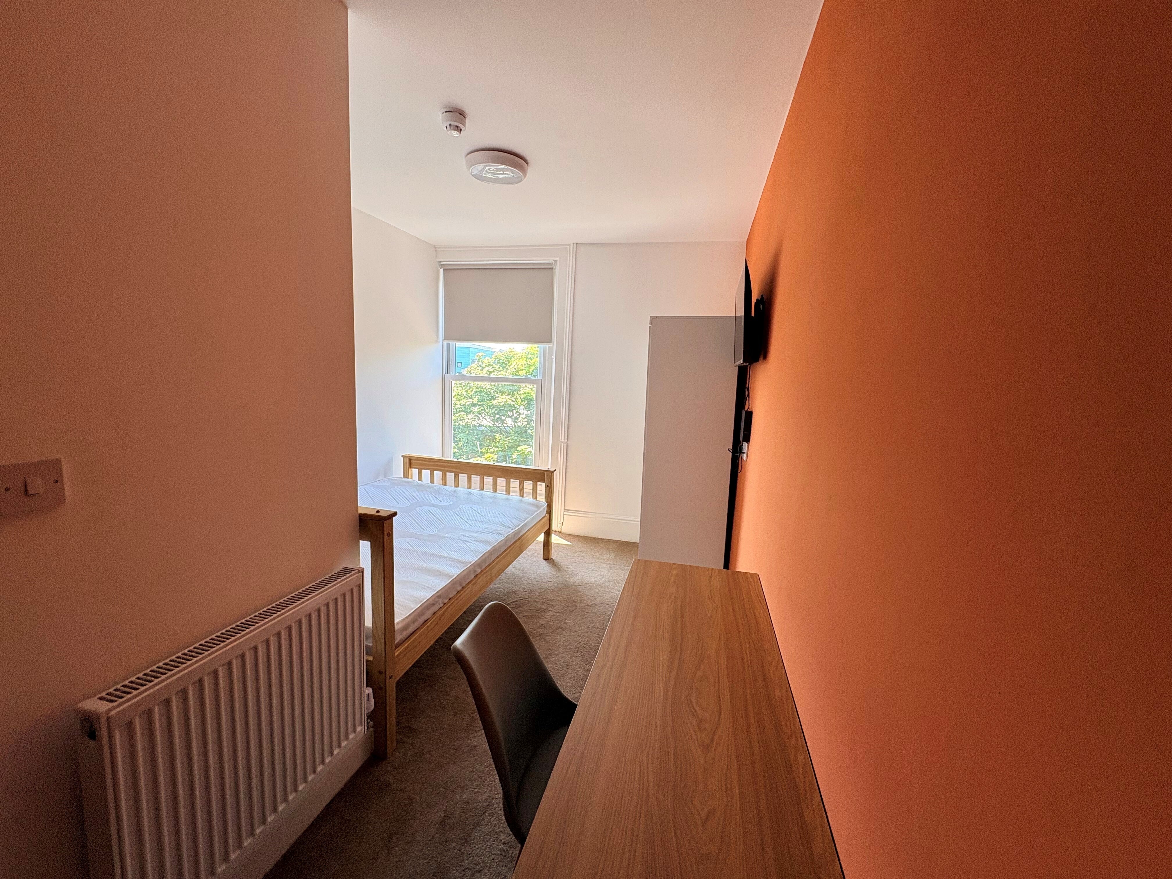Room Ormskirk Street in St Helens