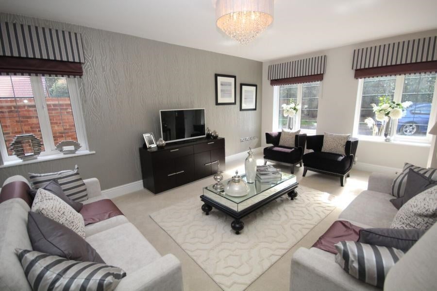 House Rounton Close in Watford