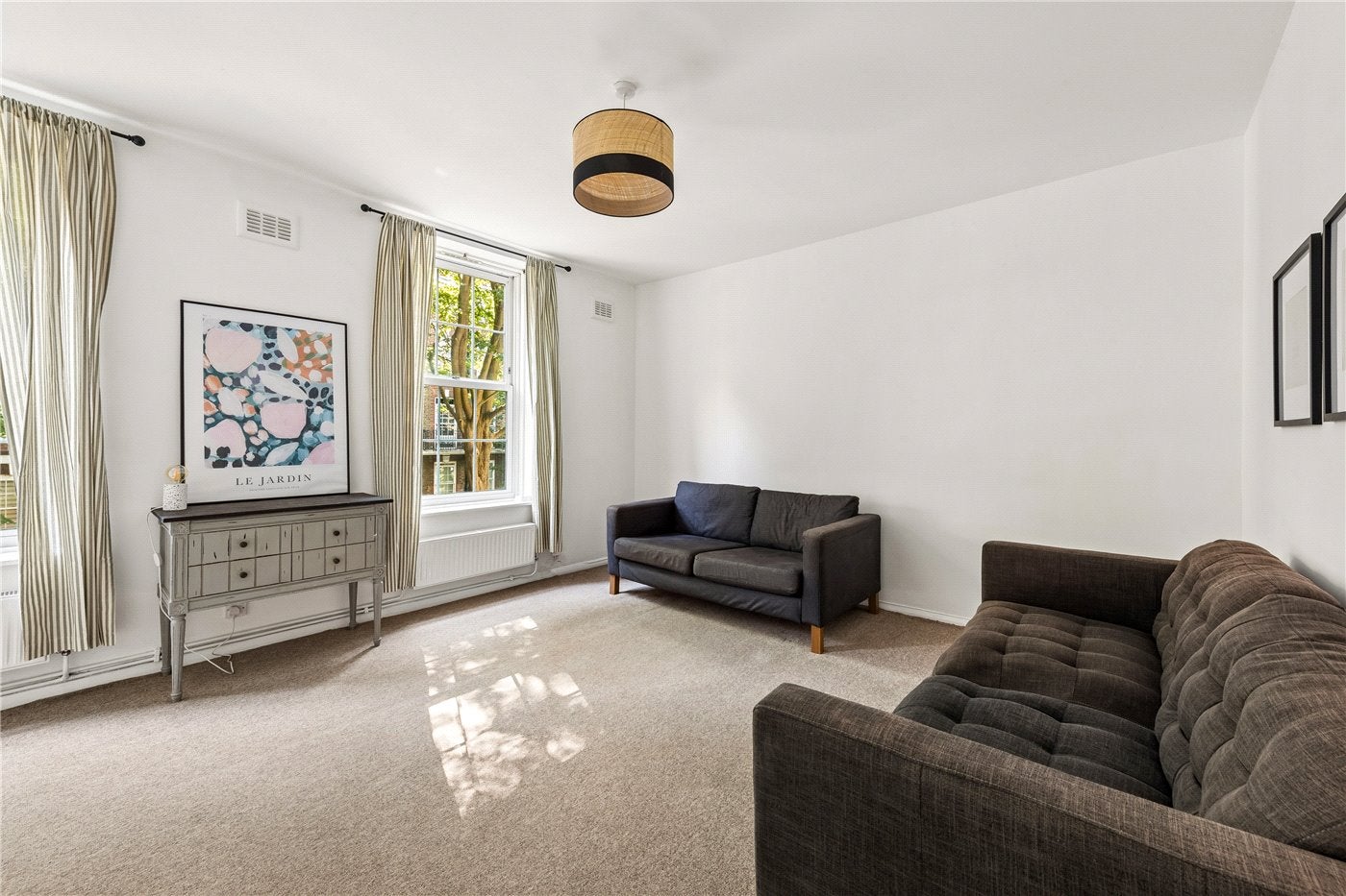 Flat Hornsey Road in Greater London