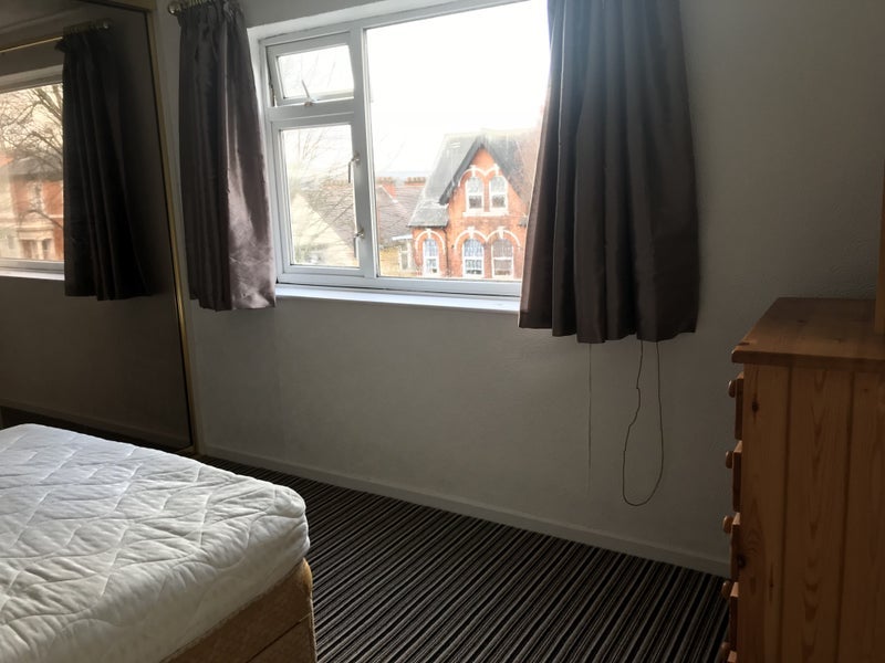 Room Oak Bank in Birmingham